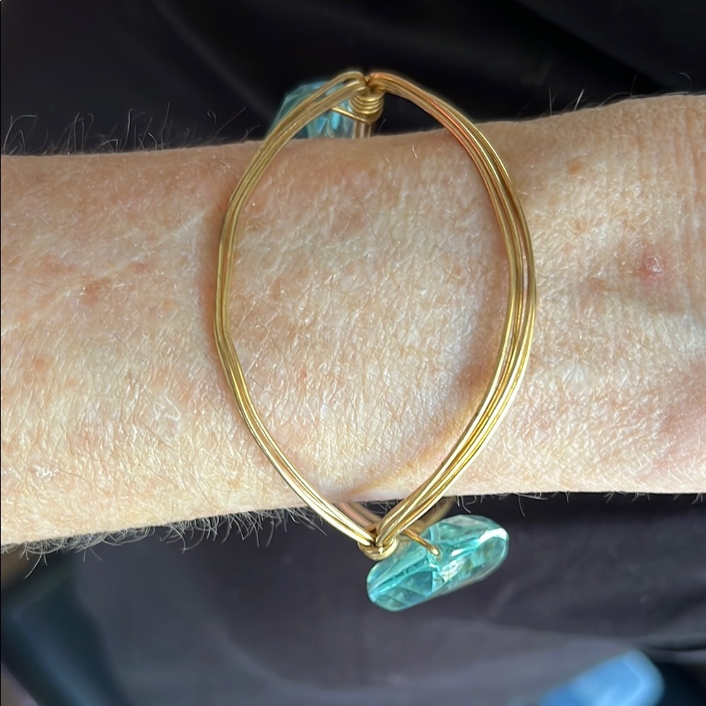 Elegant costume Gold and Aqua Bracelet - Picture 4 of 4
